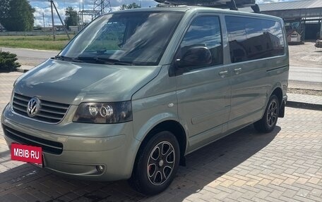 Volkswagen Multivan T5, 2006 год, 2 350 000 рублей, 3 фотография