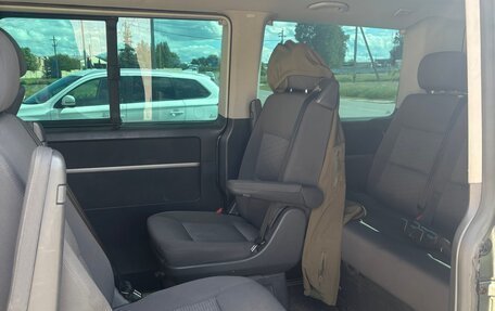 Volkswagen Multivan T5, 2006 год, 2 350 000 рублей, 10 фотография