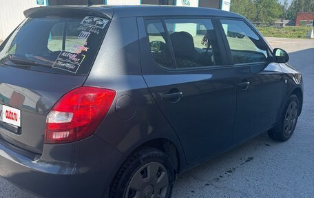 Skoda Fabia II, 2012 год, 550 000 рублей, 4 фотография
