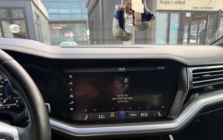 Volkswagen Touareg III, 2019 год, 5 750 000 рублей, 6 фотография