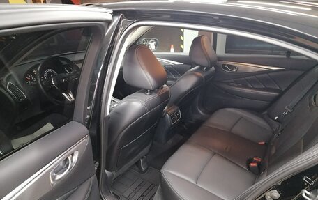 Infiniti Q50 I рестайлинг, 2018 год, 2 550 000 рублей, 15 фотография