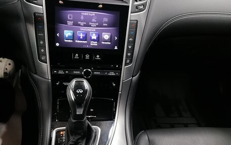 Infiniti Q50 I рестайлинг, 2018 год, 2 550 000 рублей, 19 фотография