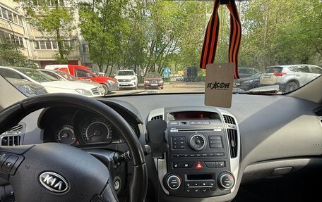 KIA cee'd I рестайлинг, 2010 год, 720 000 рублей, 7 фотография