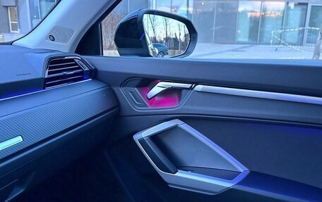 Audi Q3 Sportback, 2023 год, 2 700 000 рублей, 30 фотография