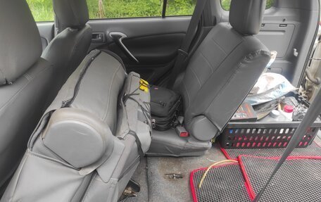 Toyota RAV4, 2002 год, 680 000 рублей, 17 фотография