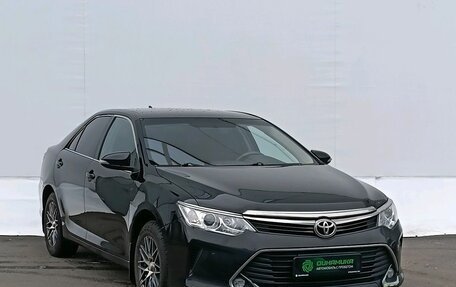 Toyota Camry, 2017 год, 1 665 000 рублей, 3 фотография