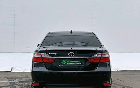 Toyota Camry, 2017 год, 1 665 000 рублей, 6 фотография