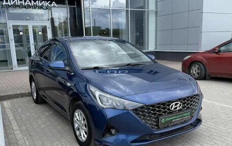 Hyundai Solaris II рестайлинг, 2021 год, 1 584 000 рублей, 3 фотография
