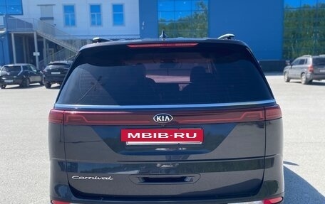 KIA Carnival, 2021 год, 3 500 000 рублей, 5 фотография
