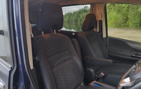 Nissan Serena IV, 2018 год, 2 250 000 рублей, 17 фотография