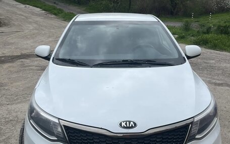 KIA Rio III рестайлинг, 2015 год, 1 000 000 рублей, 1 фотография