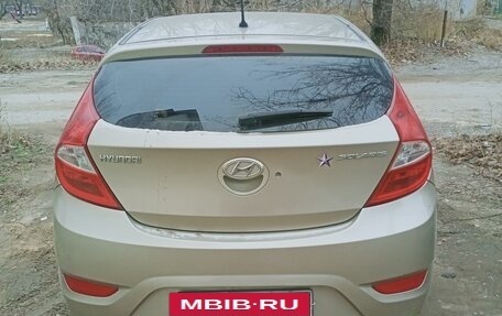 Hyundai Solaris II рестайлинг, 2013 год, 750 000 рублей, 4 фотография