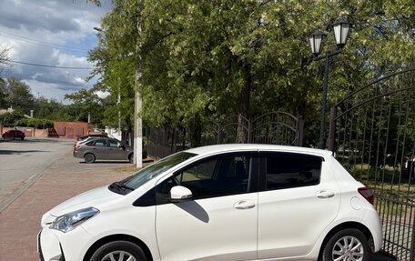 Toyota Vitz, 2017 год, 1 050 000 рублей, 5 фотография