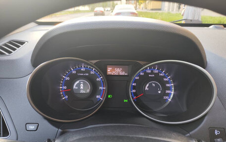 Hyundai ix35 I рестайлинг, 2011 год, 1 150 000 рублей, 13 фотография