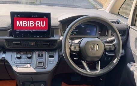 Honda Stepwgn, 2023 год, 2 100 000 рублей, 7 фотография