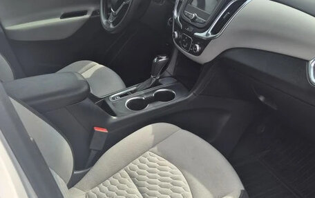 Chevrolet Equinox III, 2018 год, 1 850 000 рублей, 7 фотография