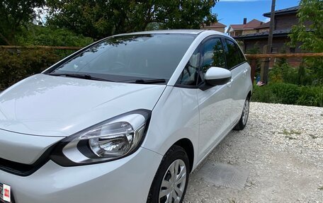 Honda Fit, 2021 год, 1 330 000 рублей, 2 фотография