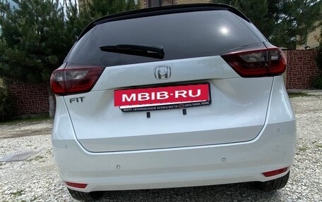 Honda Fit, 2021 год, 1 330 000 рублей, 4 фотография