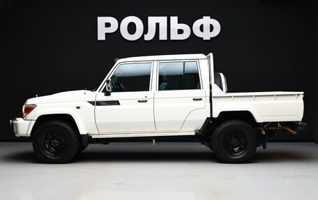 Toyota Land Cruiser 70, 2022 год, 8 990 000 рублей, 5 фотография