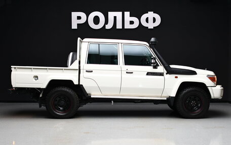 Toyota Land Cruiser 70, 2022 год, 8 990 000 рублей, 6 фотография