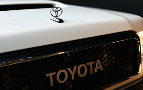 Toyota Land Cruiser 70, 2022 год, 8 990 000 рублей, 11 фотография