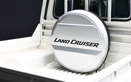 Toyota Land Cruiser 70, 2022 год, 8 990 000 рублей, 15 фотография