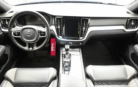 Volvo S60 III, 2019 год, 3 249 900 рублей, 8 фотография