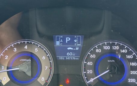Hyundai Solaris II рестайлинг, 2015 год, 877 000 рублей, 17 фотография