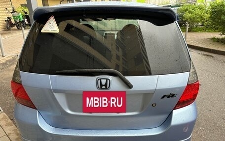 Honda Fit III, 2002 год, 550 000 рублей, 3 фотография