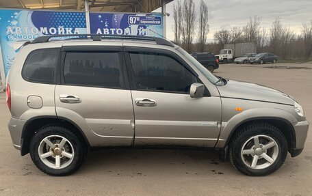 Chevrolet Niva I рестайлинг, 2011 год, 500 000 рублей, 2 фотография