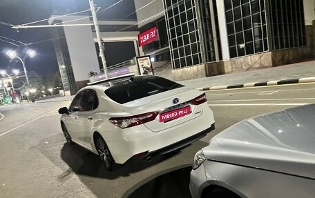 Toyota Camry, 2021 год, 3 499 000 рублей, 1 фотография