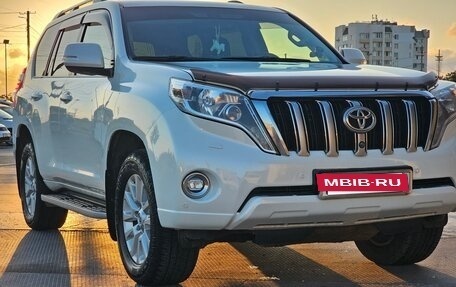 Toyota Land Cruiser Prado 150 рестайлинг 2, 2016 год, 3 420 000 рублей, 3 фотография