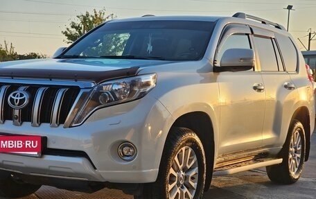 Toyota Land Cruiser Prado 150 рестайлинг 2, 2016 год, 3 420 000 рублей, 2 фотография