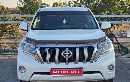 Toyota Land Cruiser Prado 150 рестайлинг 2, 2016 год, 3 420 000 рублей, 12 фотография