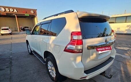Toyota Land Cruiser Prado 150 рестайлинг 2, 2016 год, 3 420 000 рублей, 15 фотография