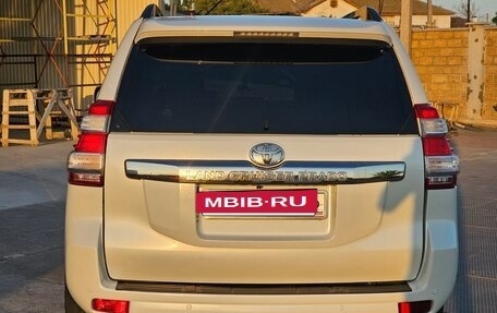 Toyota Land Cruiser Prado 150 рестайлинг 2, 2016 год, 3 420 000 рублей, 7 фотография