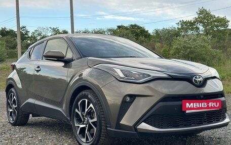 Toyota C-HR I рестайлинг, 2020 год, 1 900 000 рублей, 4 фотография