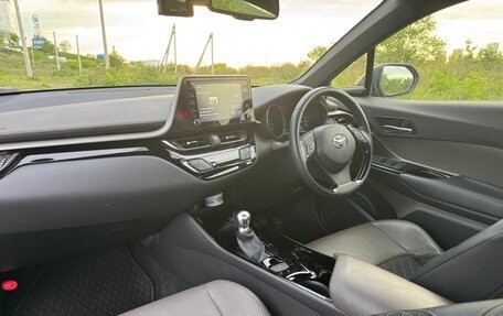 Toyota C-HR I рестайлинг, 2020 год, 1 900 000 рублей, 14 фотография