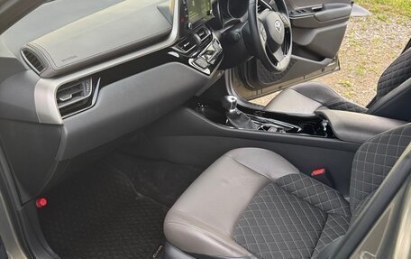 Toyota C-HR I рестайлинг, 2020 год, 1 900 000 рублей, 23 фотография