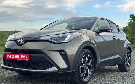 Toyota C-HR I рестайлинг, 2020 год, 1 900 000 рублей, 3 фотография