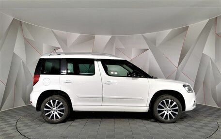 Skoda Yeti I рестайлинг, 2017 год, 1 585 000 рублей, 6 фотография