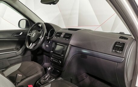 Skoda Yeti I рестайлинг, 2017 год, 1 585 000 рублей, 12 фотография