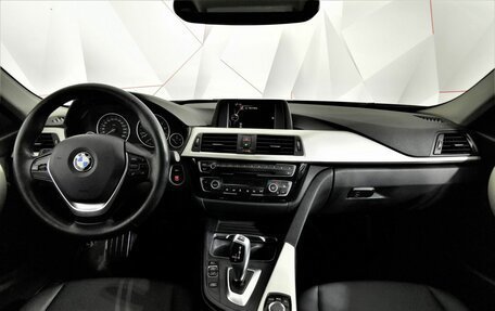 BMW 3 серия, 2017 год, 1 955 000 рублей, 11 фотография