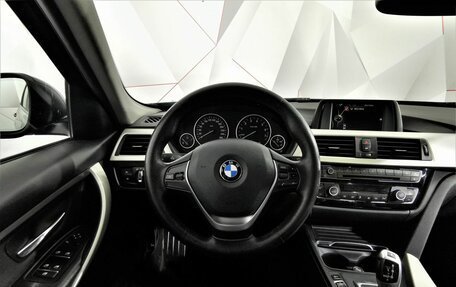 BMW 3 серия, 2017 год, 1 955 000 рублей, 15 фотография
