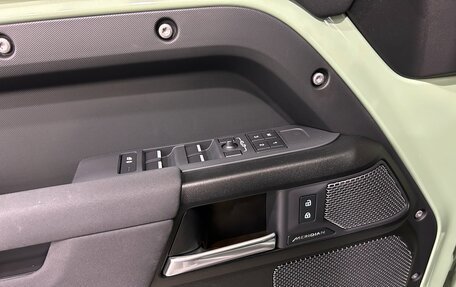 Land Rover Defender II, 2023 год, 11 790 000 рублей, 9 фотография