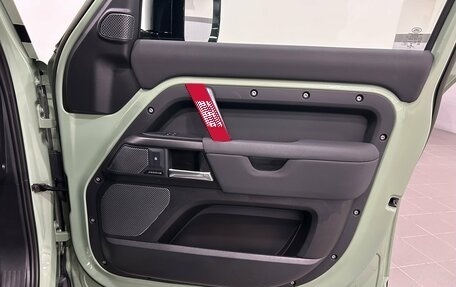 Land Rover Defender II, 2023 год, 11 790 000 рублей, 29 фотография