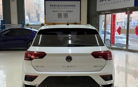 Volkswagen T-Roc I, 2022 год, 1 600 000 рублей, 5 фотография