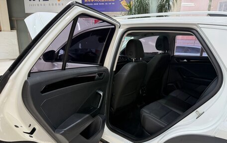 Volkswagen T-Roc I, 2022 год, 1 600 000 рублей, 15 фотография