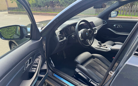 BMW 3 серия, 2019 год, 3 850 000 рублей, 15 фотография