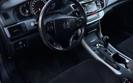 Honda Accord IX рестайлинг, 2013 год, 1 700 000 рублей, 15 фотография